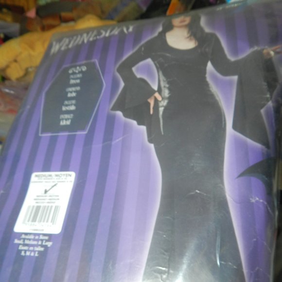 Morticia Addams Womens Costume Deluxe Costume Medium  🆕SHIPS FAST😮‍💨⚡🚚 - Picture 9 of 15